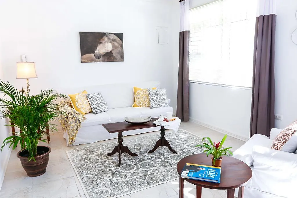 Apartment Cattleya'S Kingsway Suite Kingston