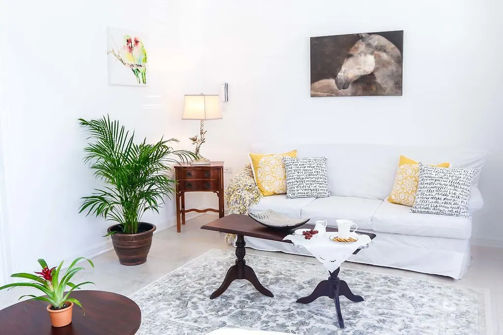 Apartment Cattleya'S Kingsway Suite Kingston